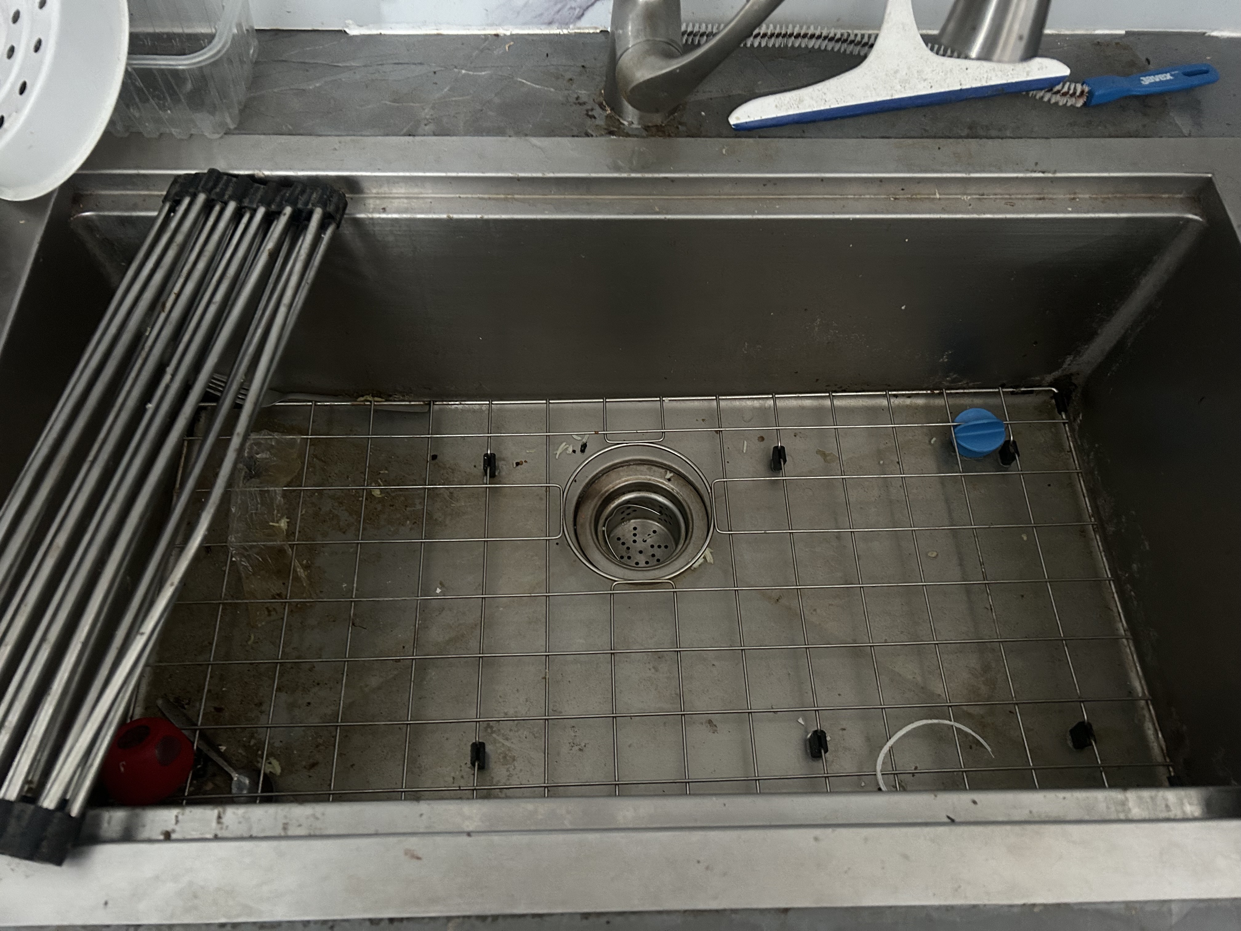 Before cleaning — sink1